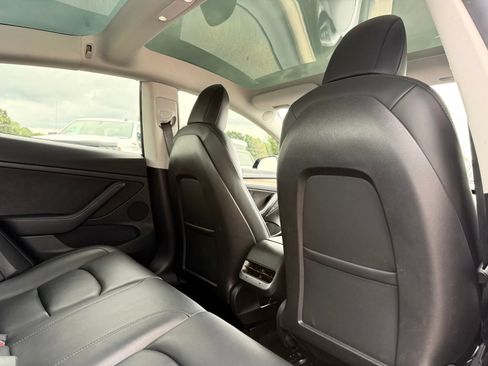 Used 2022 Tesla Model 3 Long Range AWD/4WD image 22