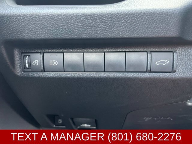 Used 2025 Toyota RAV4 SE AWD/4WD image 25