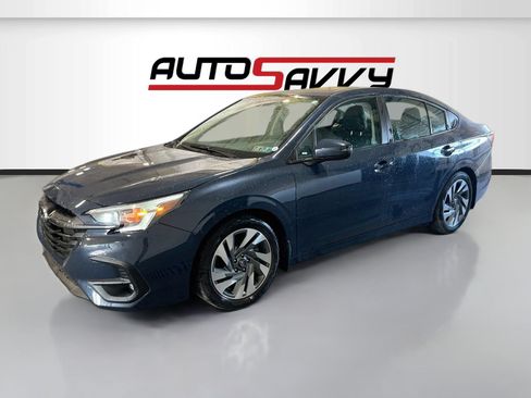 Used 2025 Subaru Legacy Limited AWD/4WD image 3