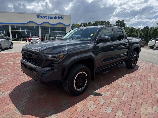 Used 2024 Toyota Tacoma TRD Off-Road AWD/4WD image 1
