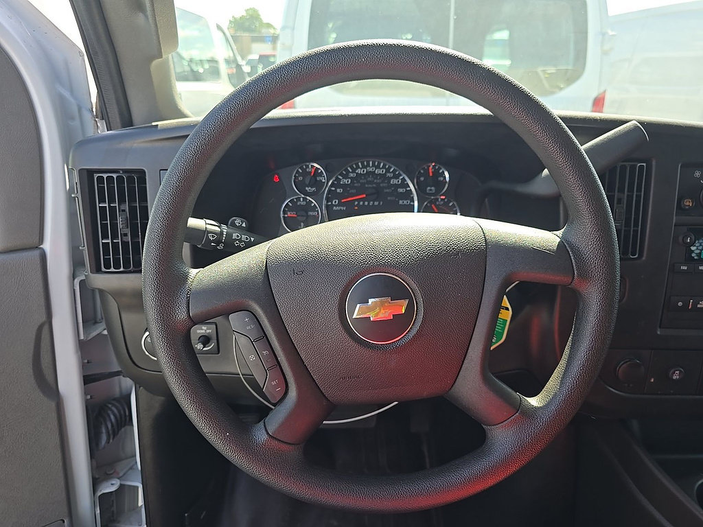 Used 2025 Chevrolet Express 2500 w/ Driver Convenience Package RWD image 5