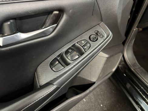 Used 2022 Nissan Sentra SV FWD image 13