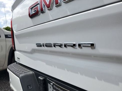 New 2026 GMC Sierra 1500 AT4 w/ Technology Package AWD/4WD image 8