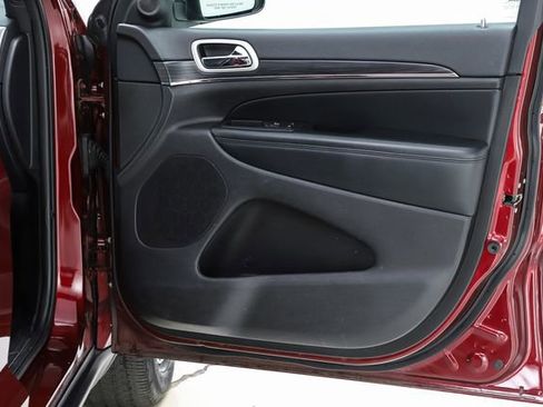 Used 2020 Jeep Grand Cherokee Limited w/ Luxury Group II image 72