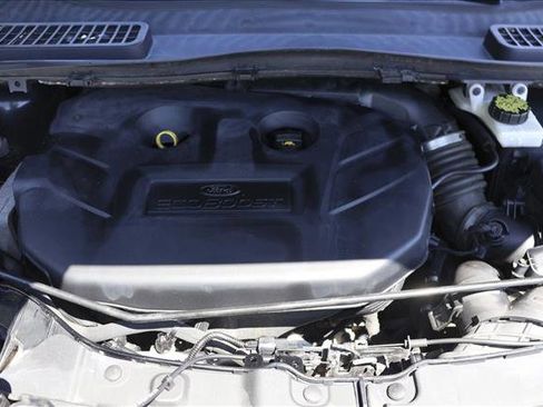 Used 2017 Ford Escape SE w/ Equipment Group 201A AWD/4WD image 30