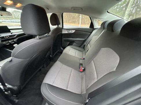 Used 2023 Kia Forte LX FWD image 13