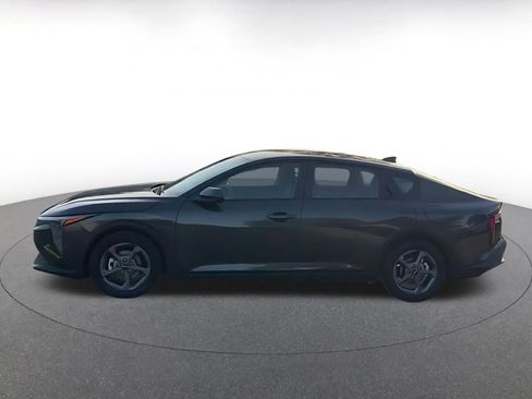 Used 2025 Kia K4 LXS image 9