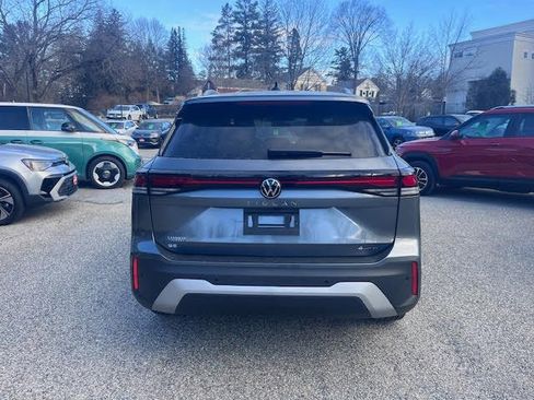 New 2026 Volkswagen Tiguan SE image 5
