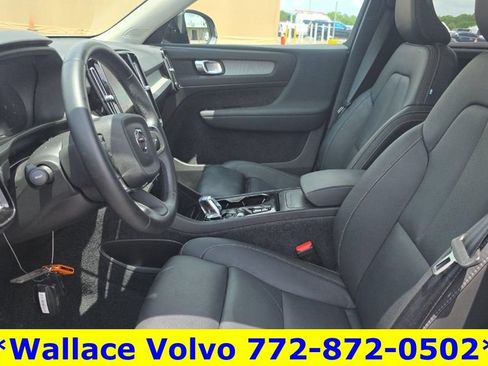 Used 2026 Volvo XC40 B5 Plus AWD/4WD image 4