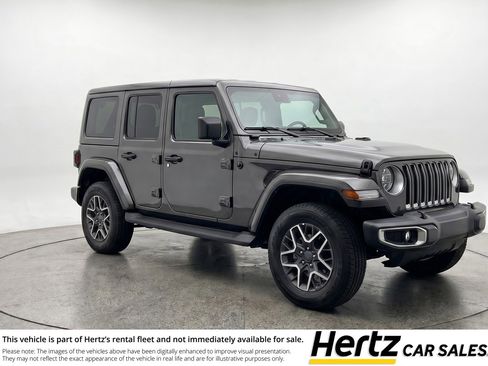 Used 2025 Jeep Wrangler Sahara image 1