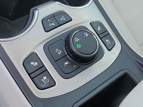 Used 2022 GMC Terrain Denali w/ Denali Premium Package image 32