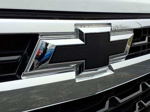 Used 2023 Chevrolet Silverado 1500 LT image 26