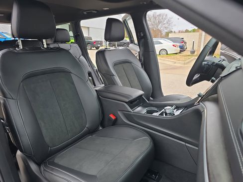 New 2026 Jeep Grand Cherokee L 4WD image 10