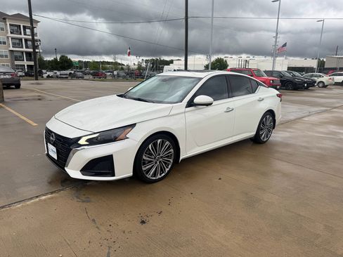 Used 2023 Nissan Altima 2.5 SL image 4