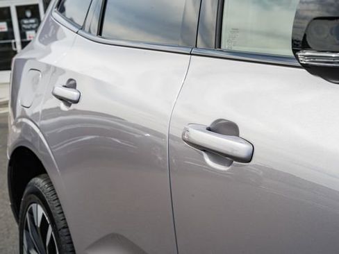 New 2026 Volvo XC60 B5 Plus w/ Protection Package Premier image 17