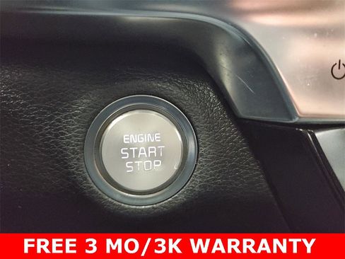 Used 2020 Kia Telluride EX image 18