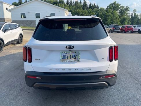 Used 2021 Kia Sorento S AWD/4WD image 2
