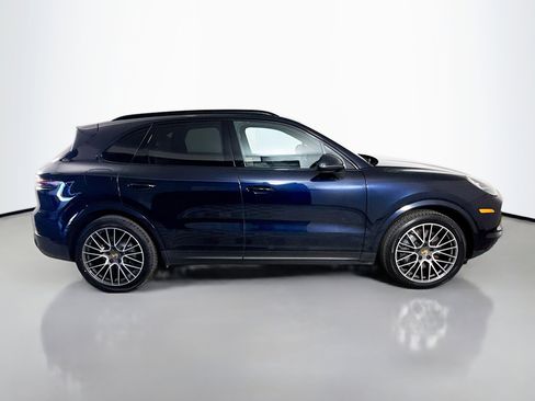 Used 2021 Porsche Cayenne S image 11
