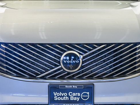 Certified 2026 Volvo XC90 B6 Plus AWD/4WD image 8