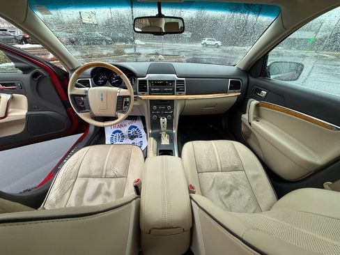 Used 2011 Lincoln MKZ image 12