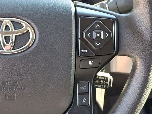 Used 2022 Toyota Tacoma SR image 24