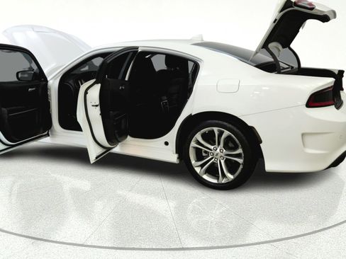 Used 2022 Dodge Charger R/T RWD image 12