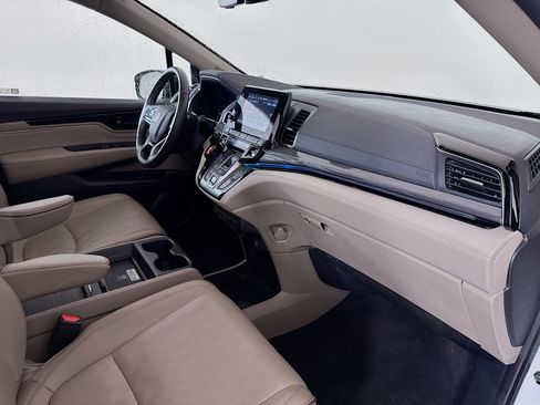 Used 2024 Honda Odyssey Elite image 31