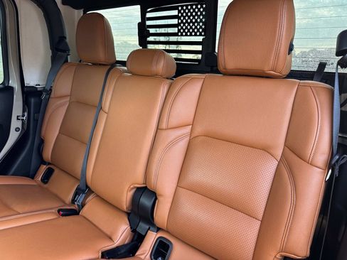 Certified 2022 Jeep Gladiator Sport image 14