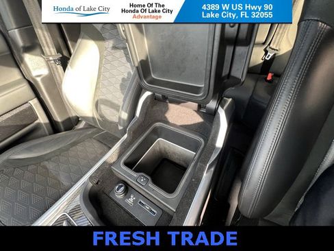 Used 2020 Land Rover Range Rover Sport SVR image 24