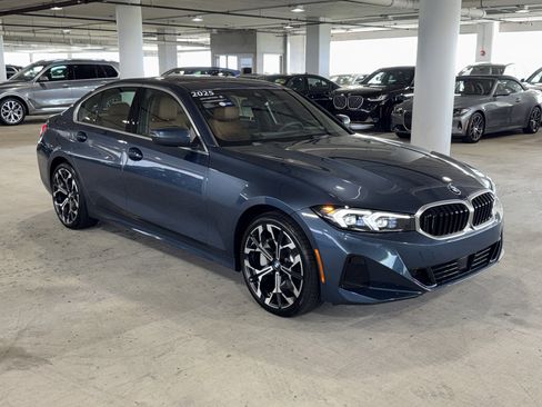 Used 2025 BMW 330i Sedan w/ Convenience Package RWD image 2