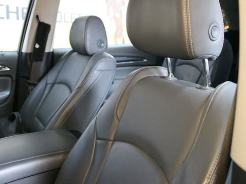 Used 2019 Buick Enclave Premium w/ Experience Buick Package AWD/4WD image 21
