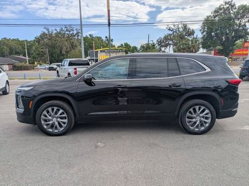 Certified 2025 Buick Enclave Preferred image 5