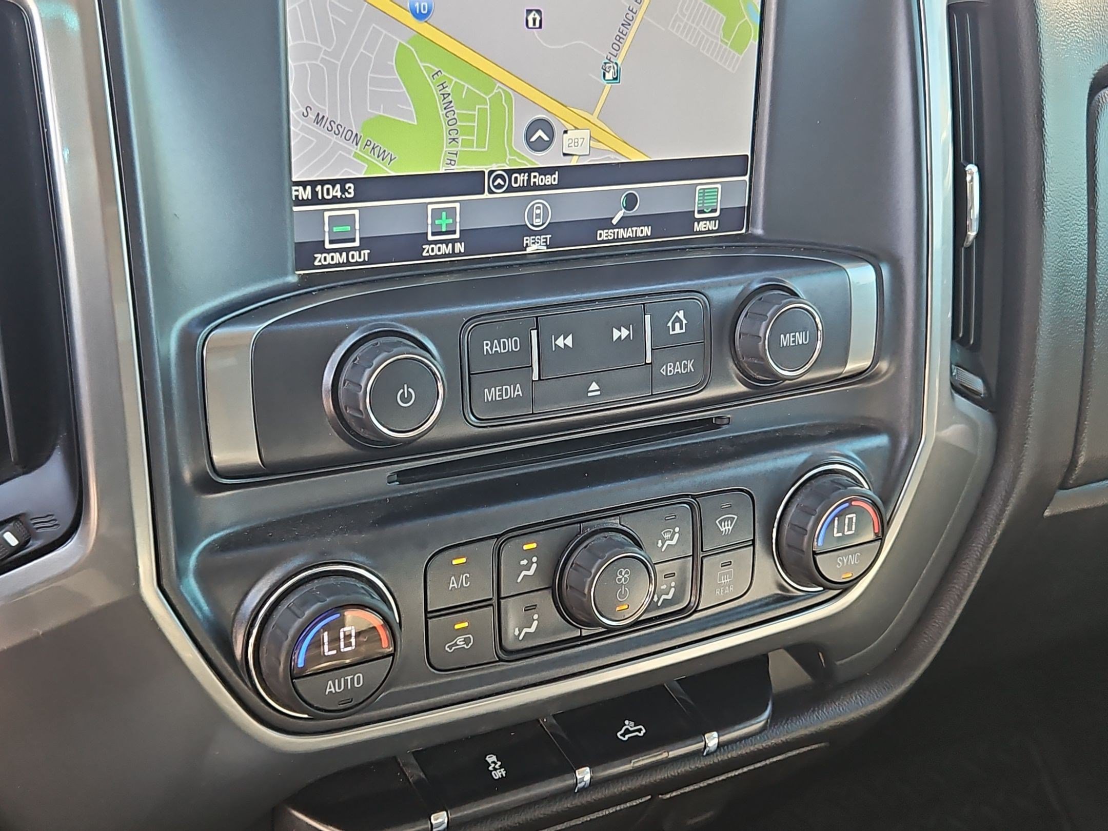 Used 2017 Chevrolet Silverado 1500 LT w/ All Star Edition AWD/4WD image 20