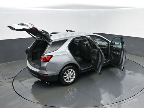 Used 2024 Chevrolet Equinox LT image 29