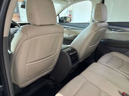 Used 2018 Cadillac XT5 Premium Luxury FWD image 21