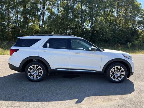 New 2025 Ford Explorer Active w/ Active Comfort Package image 10