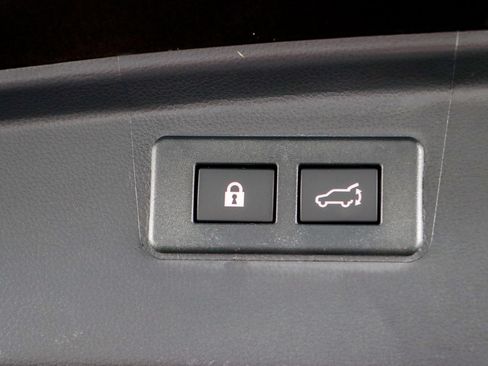 Used 2023 Subaru Outback Premium AWD/4WD image 29