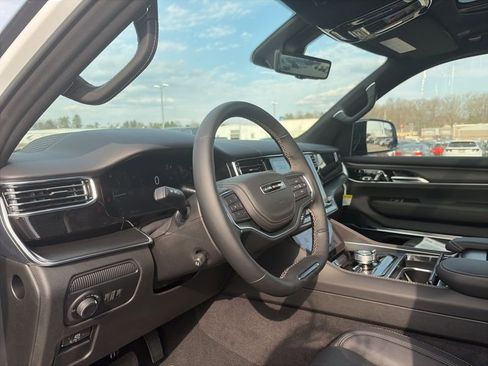 New 2026 Jeep Grand Wagoneer L Summit w/ Premium Group III AWD/4WD image 24
