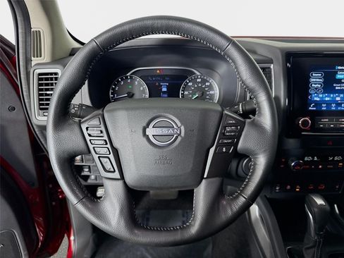 Certified 2022 Nissan Frontier SV w/ SV Premium Package RWD image 12