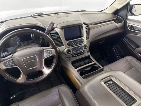 Used 2018 GMC Yukon Denali w/ Denali Ultimate Package image 36
