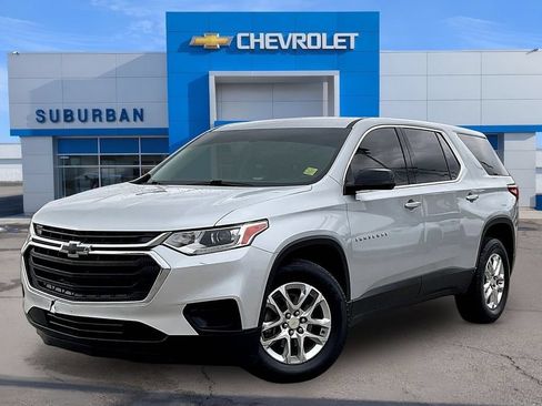 Used 2020 Chevrolet Traverse LS FWD image 1