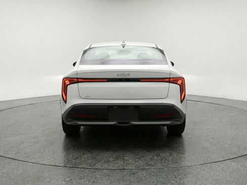 Used 2025 Kia K4 LXS image 7