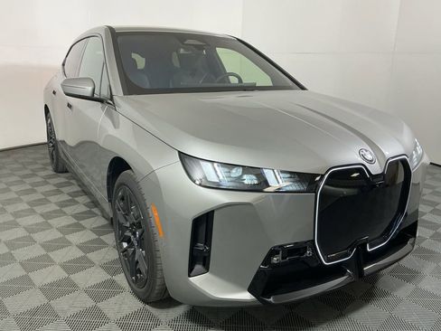 New 2026 BMW iX xDrive45 w/ M Sport Package image 4