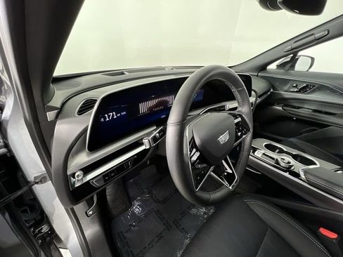 Certified 2025 Cadillac Lyriq Sport RWD image 10