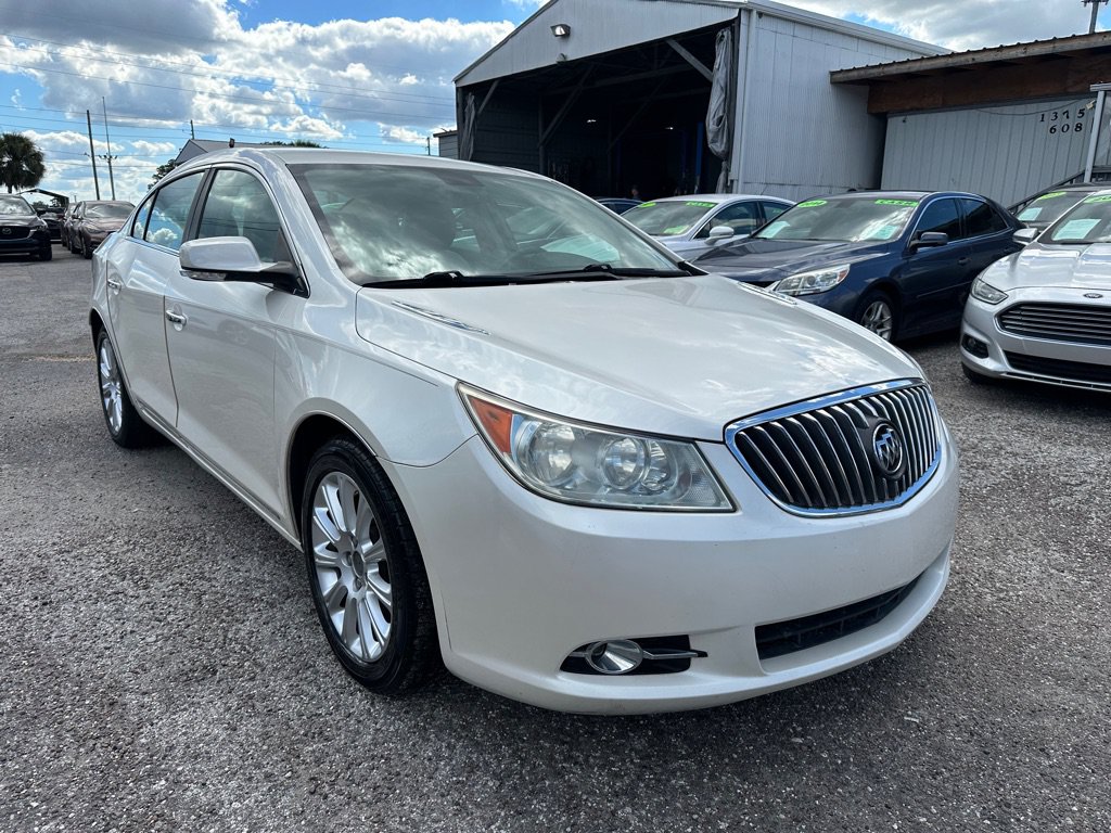 Used 2013 Buick LaCrosse Leather FWD image 3
