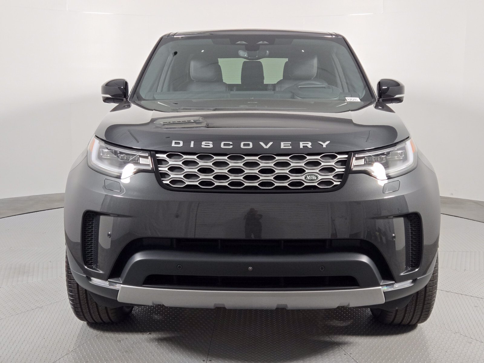 New 2026 Land Rover Discovery S AWD/4WD image 8