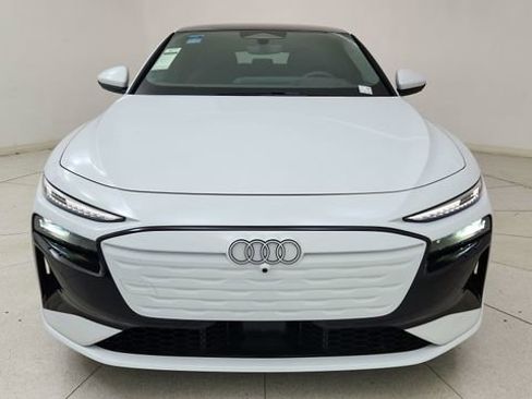 Used 2025 Audi A6 e-tron Premium Plus w/ Premium Plus image 13
