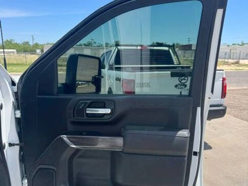Used 2023 Chevrolet Silverado 2500 LTZ w/ Gooseneck/5TH Wheel Package AWD/4WD image 28