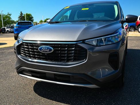 Used 2023 Ford Escape Active w/ Tech Pack #2 AWD/4WD image 11