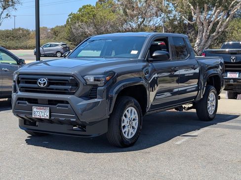 Used 2025 Toyota Tacoma SR RWD image 11